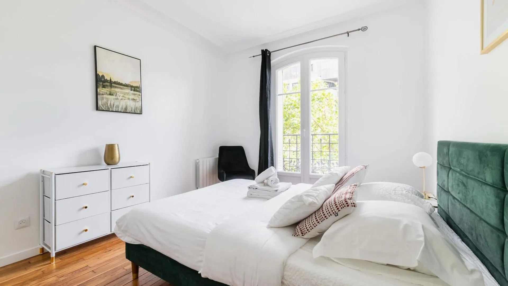 2 Pieces Fonctionnel Metro Jaures - Paris 19 - 4P - Flat-Guest Apartment